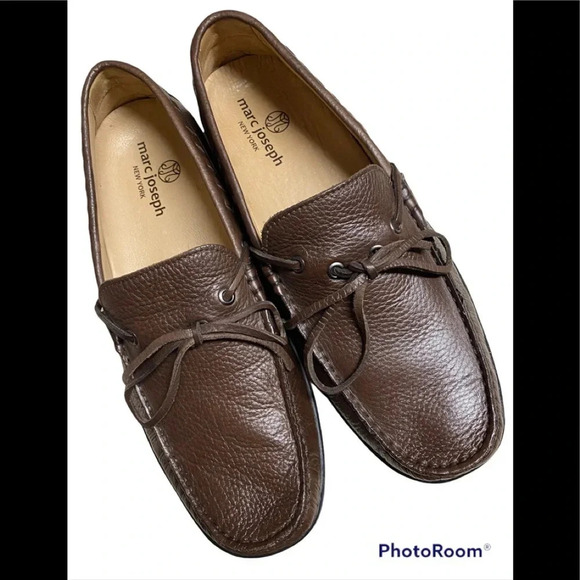 Somerville Grain Leather Driver MARC JOSEPH NEW YORK Sz 9 - Picture 1 of 4
